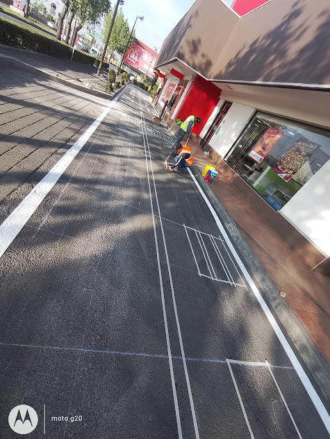 Balizamiento de cajones de estacionamiento
